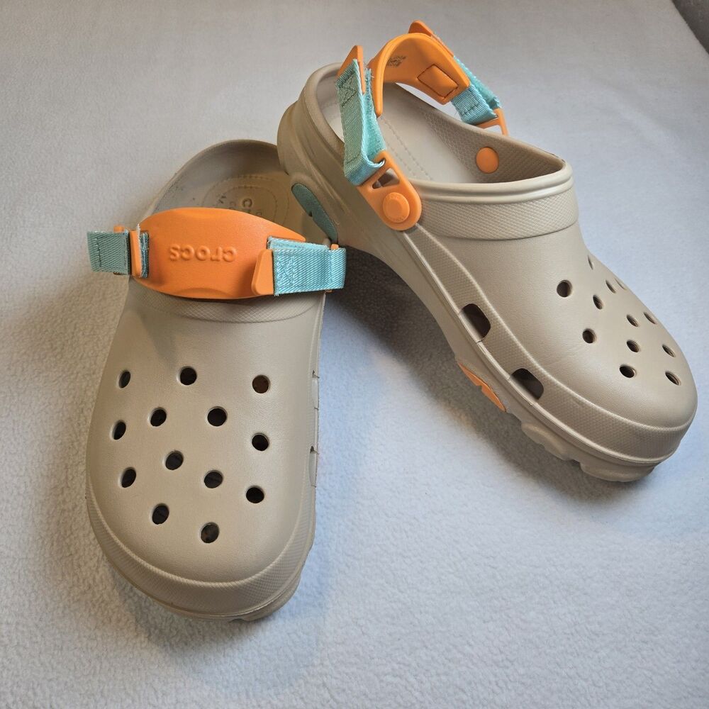 Crocs Men’s 9 Wm 11 Classic All Terrain Clog Tan Adjustable Straps